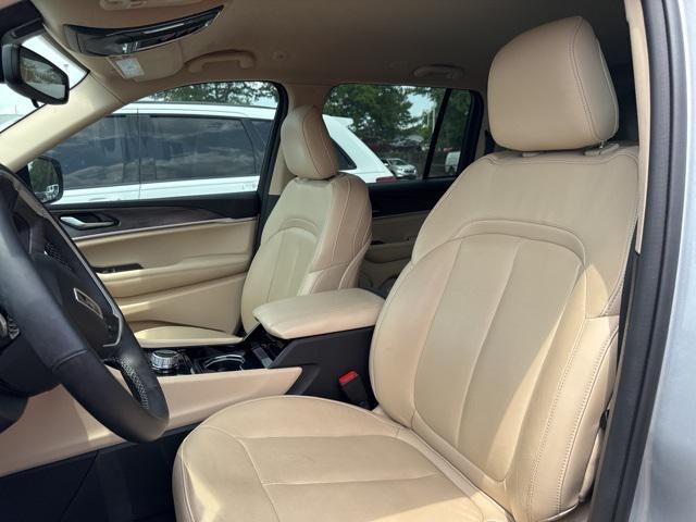 used 2022 Jeep Grand Cherokee car, priced at $31,910