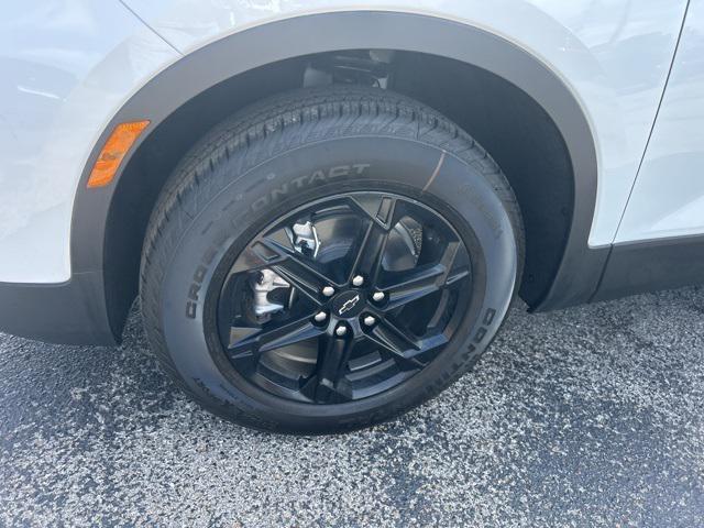 new 2025 Chevrolet Blazer car, priced at $33,655