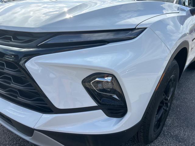 new 2025 Chevrolet Blazer car, priced at $33,655