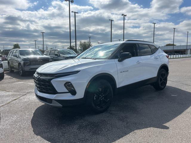 new 2025 Chevrolet Blazer car, priced at $33,655