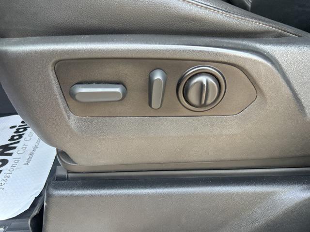 used 2022 Chevrolet Silverado 1500 car, priced at $37,994