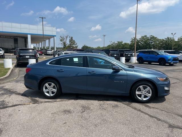 new 2025 Chevrolet Malibu car, priced at $23,245