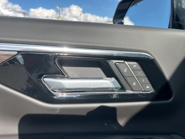 new 2026 Chevrolet Suburban car, priced at $71,933