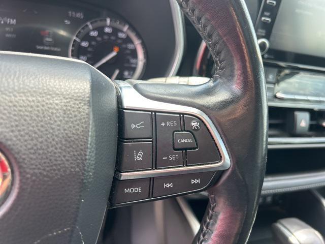 used 2021 Toyota Highlander car, priced at $32,499