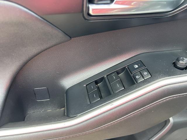 used 2021 Toyota Highlander car, priced at $32,499