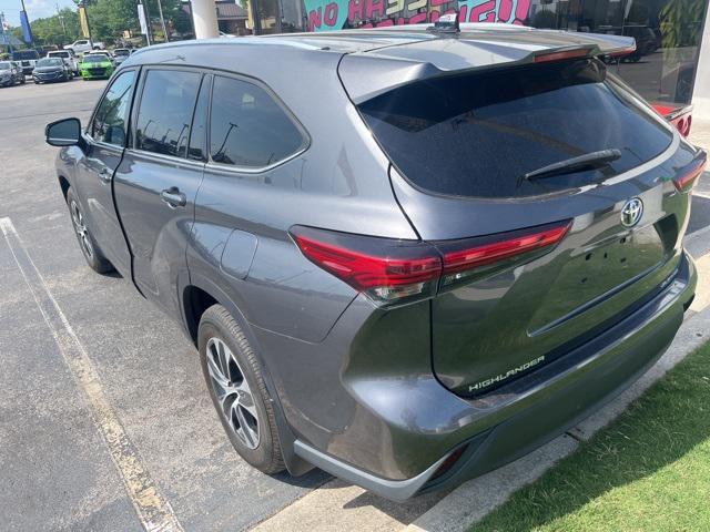 used 2021 Toyota Highlander car, priced at $33,948