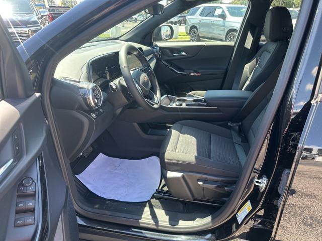 new 2026 Chevrolet Equinox car, priced at $28,640