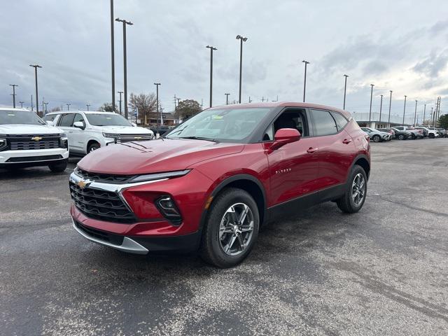 new 2025 Chevrolet Blazer car, priced at $31,290