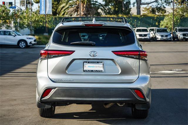 used 2021 Toyota Highlander car, priced at $29,991