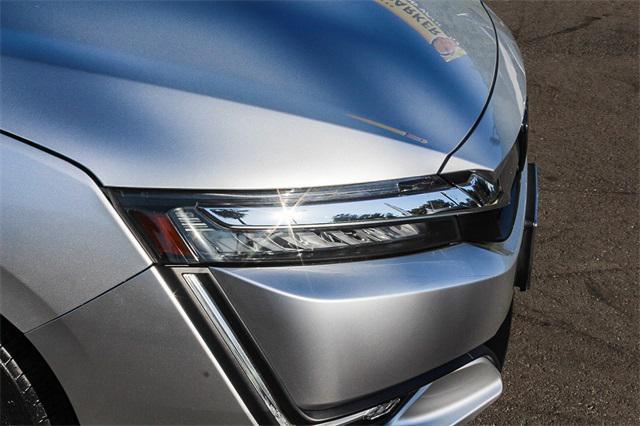 used 2018 Honda Clarity Plug-In Hybrid car, priced at $19,030