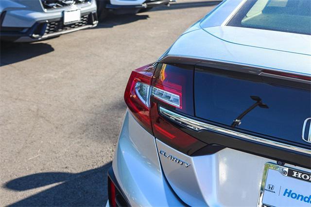 used 2018 Honda Clarity Plug-In Hybrid car, priced at $19,030