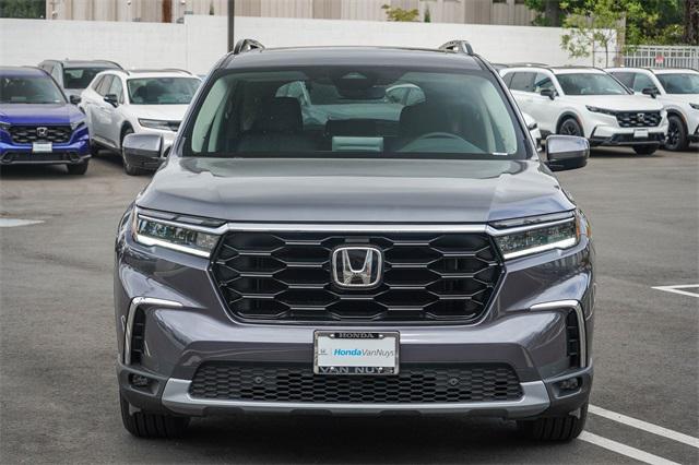 new 2025 Honda Pilot car, priced at $51,095