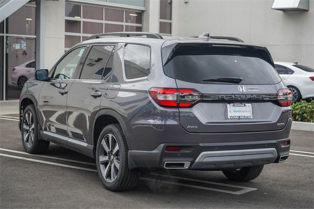 new 2025 Honda Pilot car, priced at $50,995