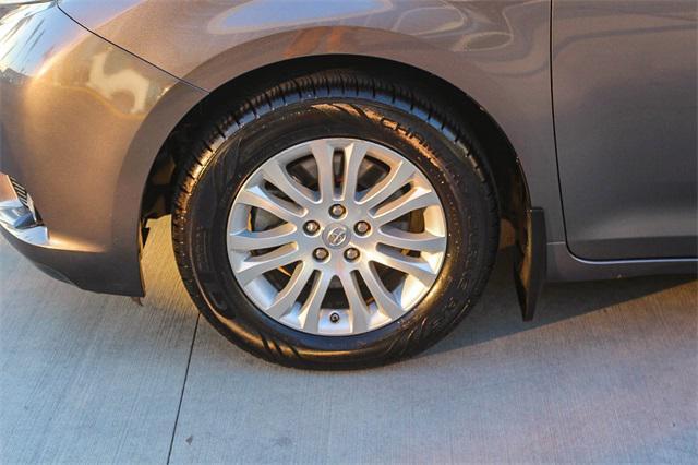 used 2016 Toyota Sienna car, priced at $20,444