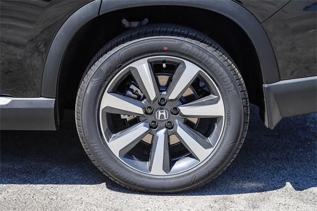 new 2025 Honda Pilot car, priced at $54,530