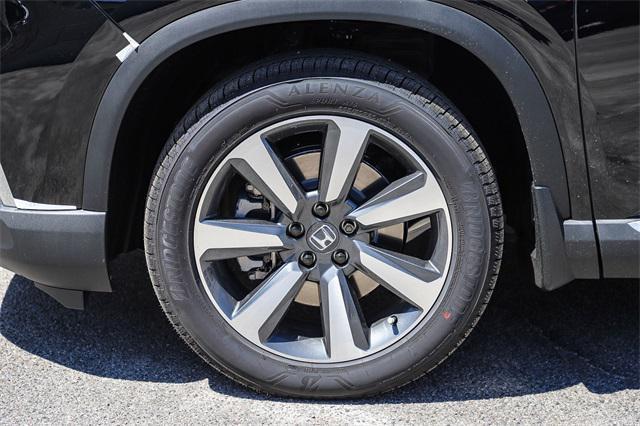 new 2025 Honda Pilot car, priced at $54,530
