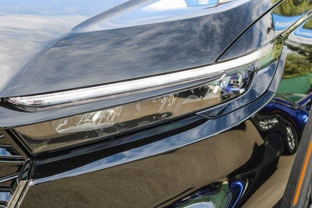 new 2025 Honda CR-V Hybrid car, priced at $39,045