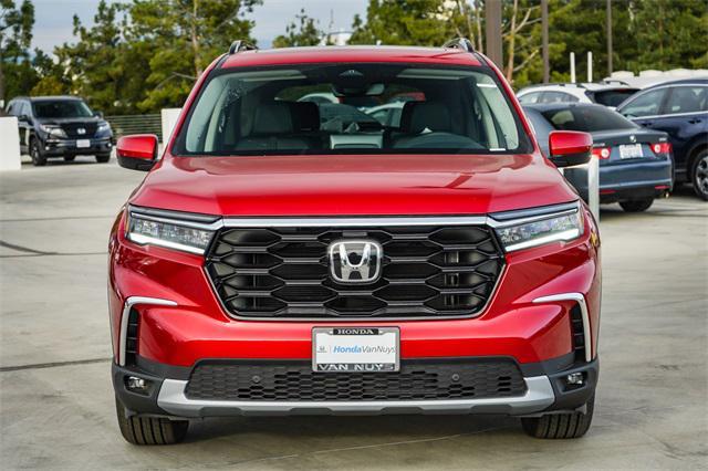 new 2025 Honda Pilot car, priced at $51,450