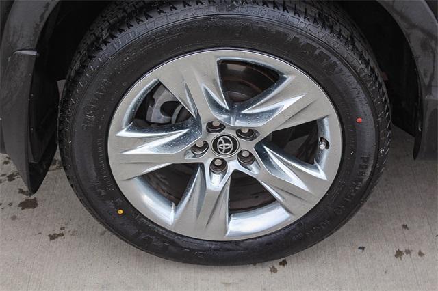 used 2018 Toyota Highlander car, priced at $28,661