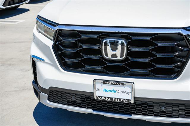 new 2025 Honda Pilot car, priced at $50,135