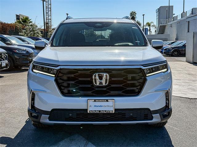 new 2025 Honda Pilot car, priced at $56,705