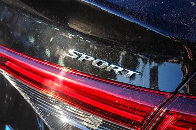 new 2025 Honda Civic Hybrid car, priced at $30,100