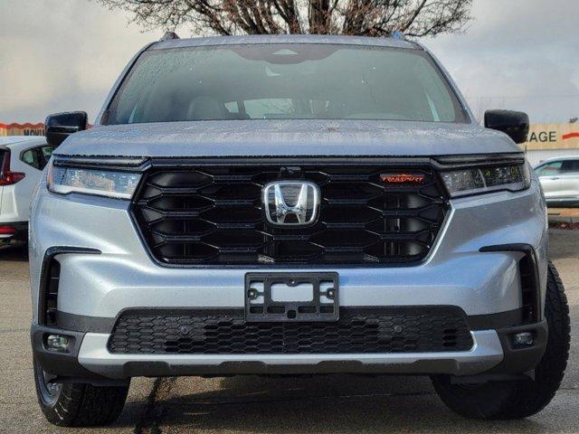 new 2025 Honda Pilot car, priced at $49,325