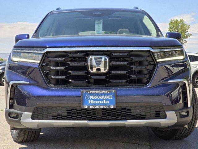 new 2025 Honda Pilot car, priced at $49,726