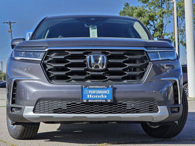 new 2025 Honda Pilot car, priced at $44,853