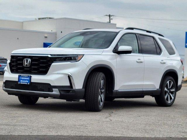 new 2025 Honda Pilot car, priced at $54,930