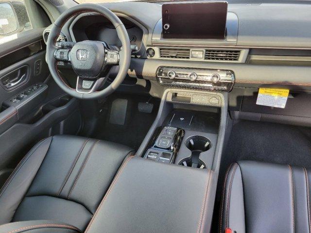 new 2025 Honda Pilot car, priced at $50,555