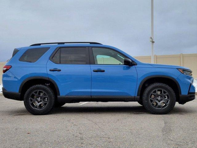 new 2025 Honda Pilot car, priced at $50,555