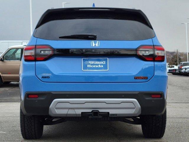 new 2025 Honda Pilot car, priced at $50,555