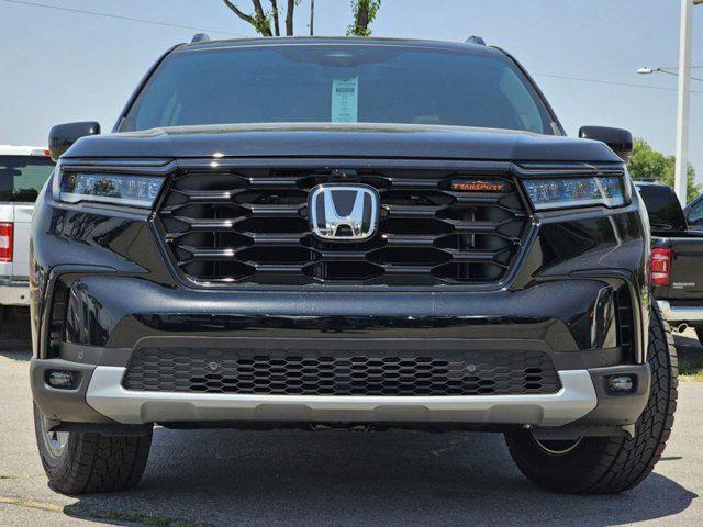 new 2025 Honda Pilot car, priced at $48,903