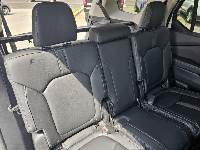 new 2025 Honda Pilot car, priced at $47,825