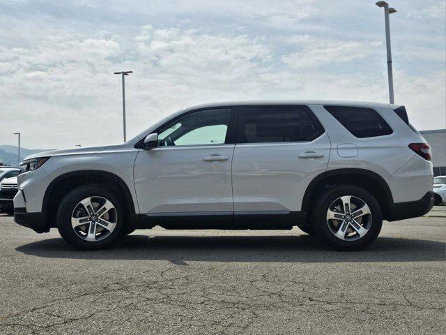 new 2025 Honda Pilot car, priced at $45,370