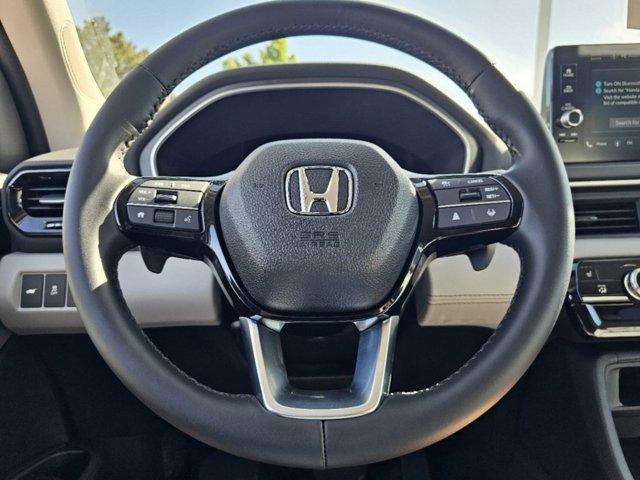 new 2025 Honda Pilot car, priced at $45,663