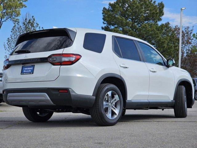 new 2025 Honda Pilot car, priced at $47,550