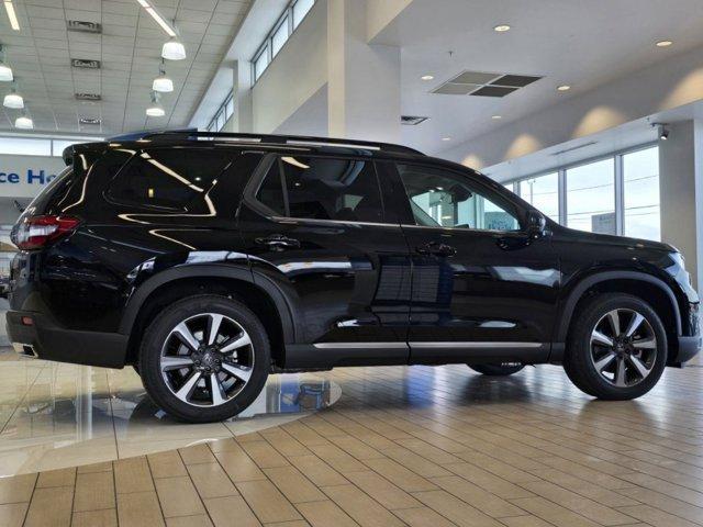 new 2025 Honda Pilot car, priced at $54,530