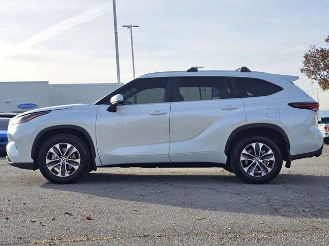 used 2024 Toyota Highlander car, priced at $43,452