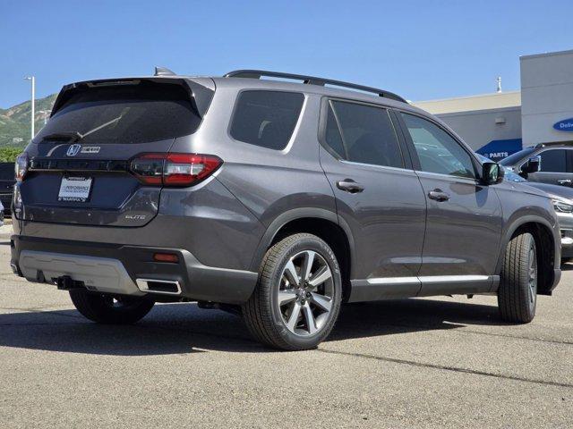 new 2025 Honda Pilot car, priced at $54,918