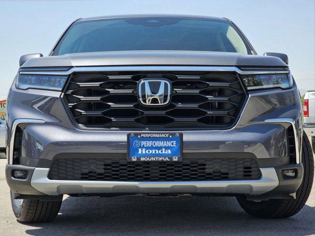 new 2025 Honda Pilot car, priced at $44,100