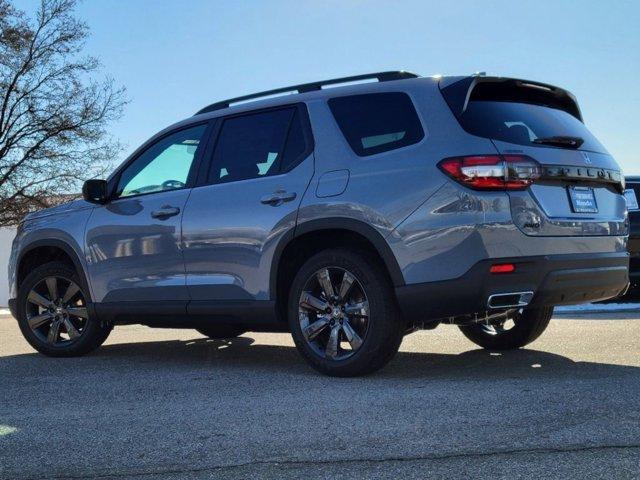 new 2025 Honda Pilot car, priced at $44,205