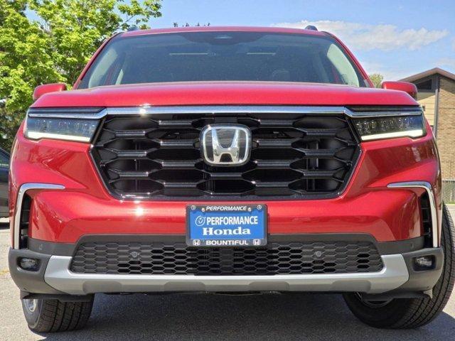 new 2025 Honda Pilot car, priced at $51,150