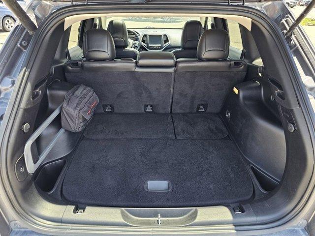 used 2015 Jeep Cherokee car, priced at $11,995