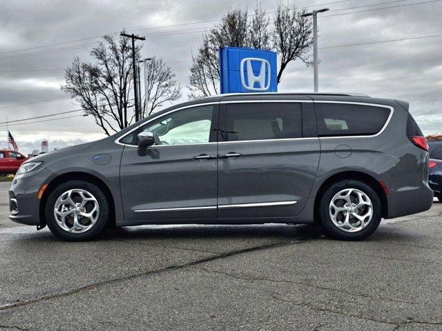 used 2021 Chrysler Pacifica Hybrid car, priced at $29,649