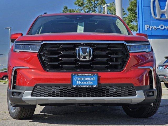 new 2025 Honda Pilot car, priced at $54,985