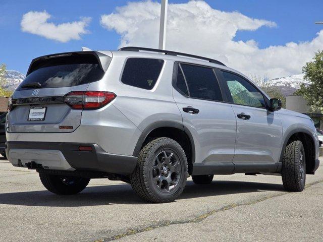 new 2025 Honda Pilot car, priced at $50,901