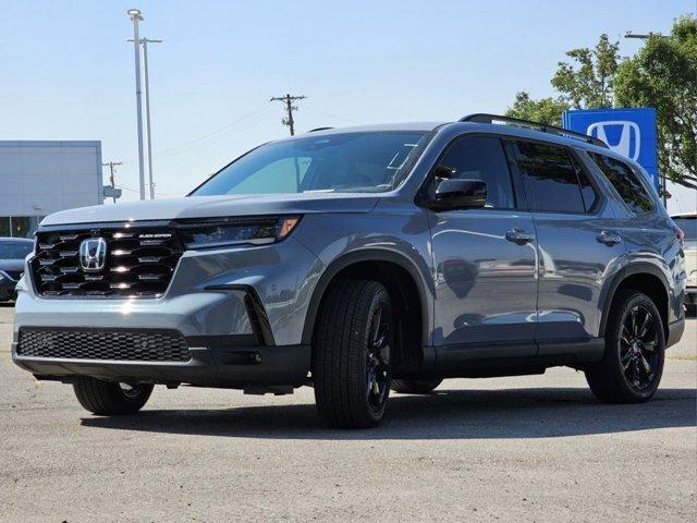 new 2025 Honda Pilot car, priced at $54,830