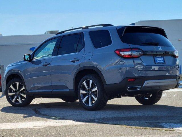 new 2025 Honda Pilot car, priced at $50,682